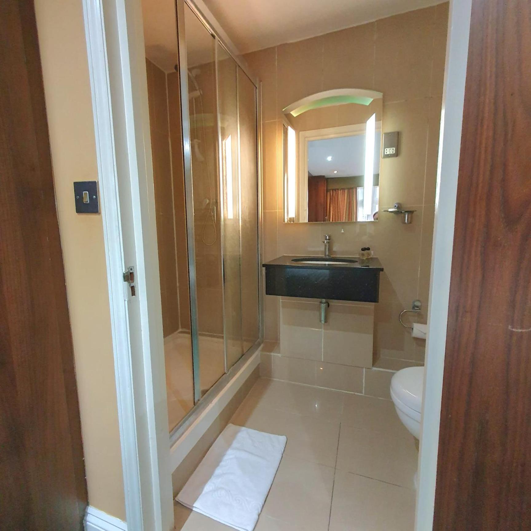Oliver Hotel London Luaran gambar